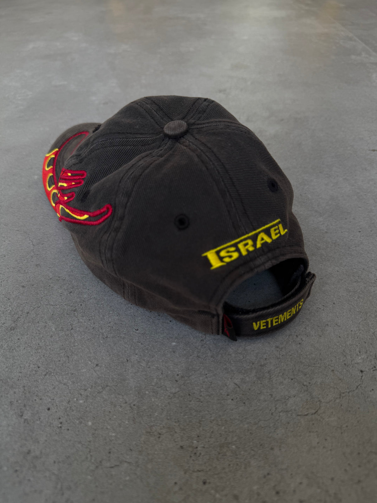 Vetements x Reebok AW2018 “Israel” Flame cap